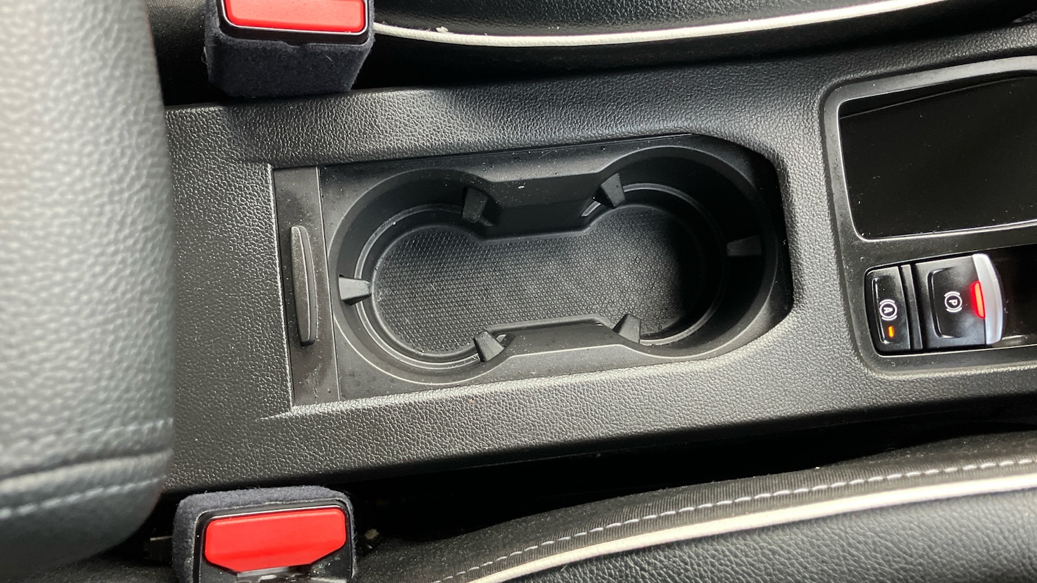 Used Renault Clio 2022 for sale - 76860168: Photo 37