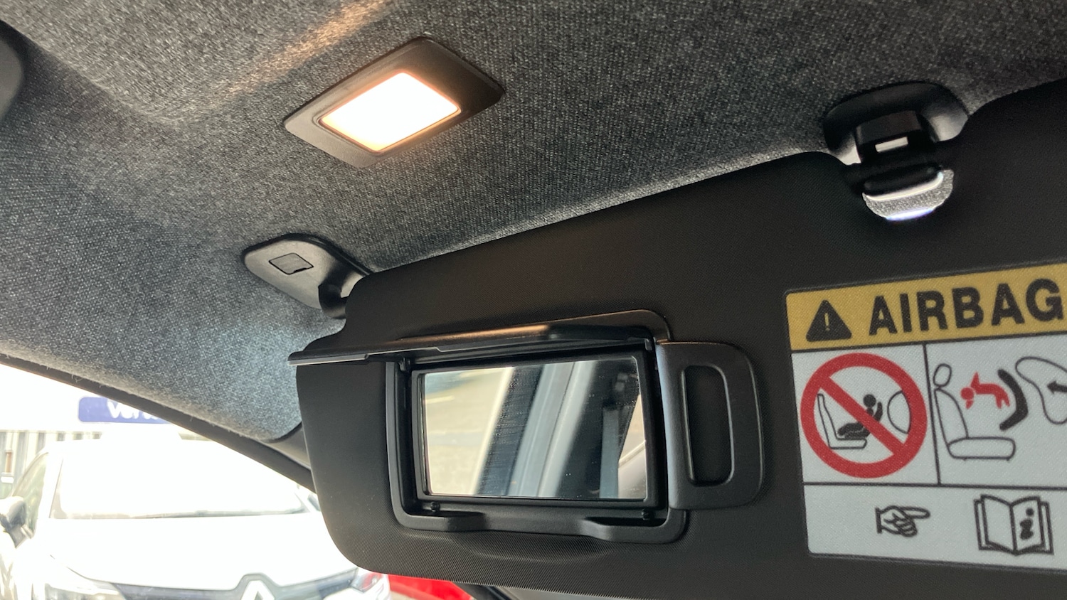 Used Renault Clio 2022 for sale - 76860168: Photo 41