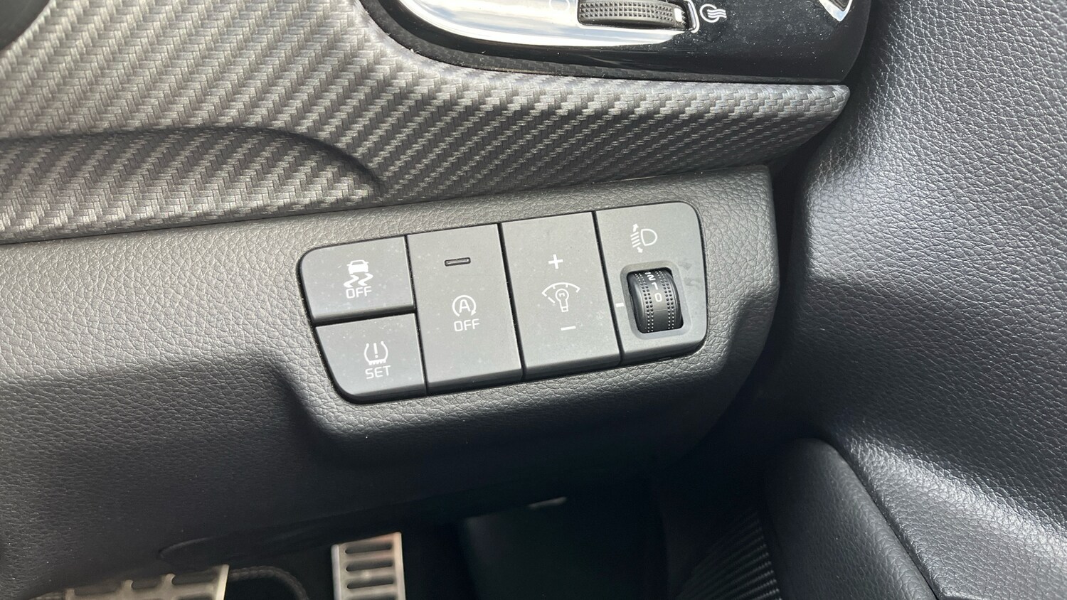 Used Kia Stonic 2023 for sale - 76497186: Photo 25