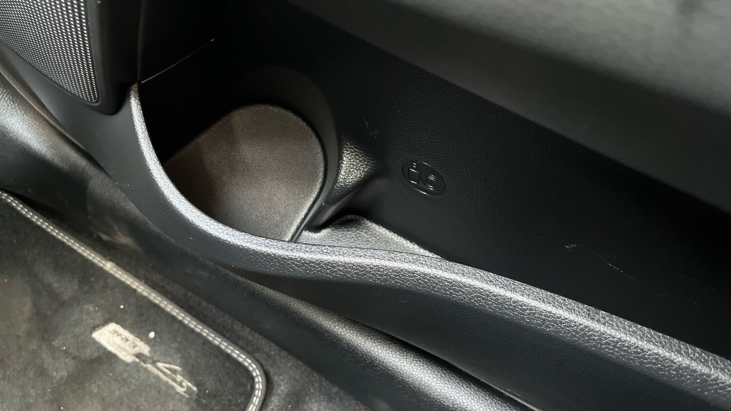 Used Kia Stonic 2023 for sale - 76497186: Photo 27