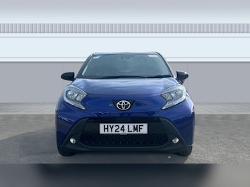 Used Toyota Aygo X 2024 for sale - 76196336: Photo 3