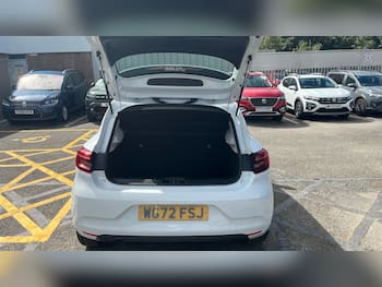 Used Renault Clio 2022 for sale - 79569160: Photo