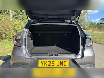 Used Renault Captur 2025 for sale - 79855635: Photo