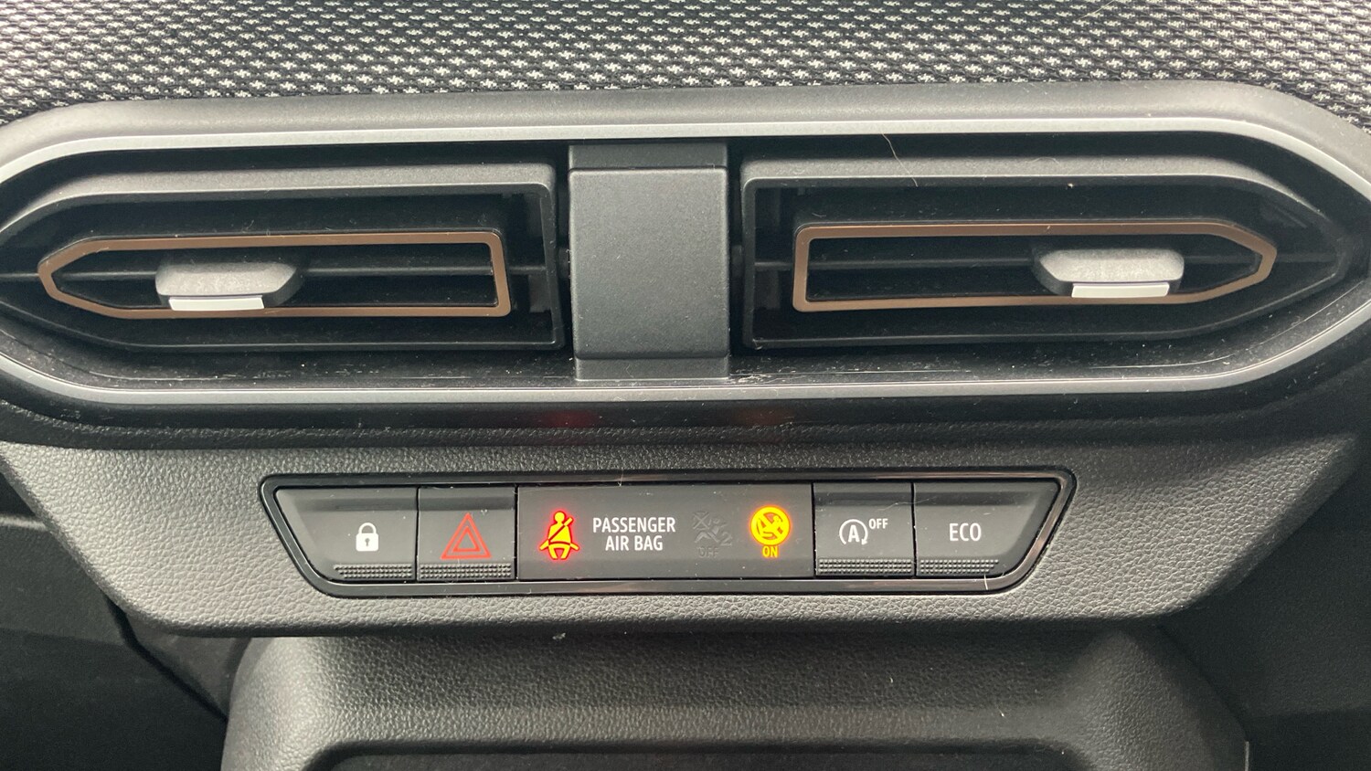 Used Dacia Sandero Stepway 2024 for sale - 76414958: Photo 28