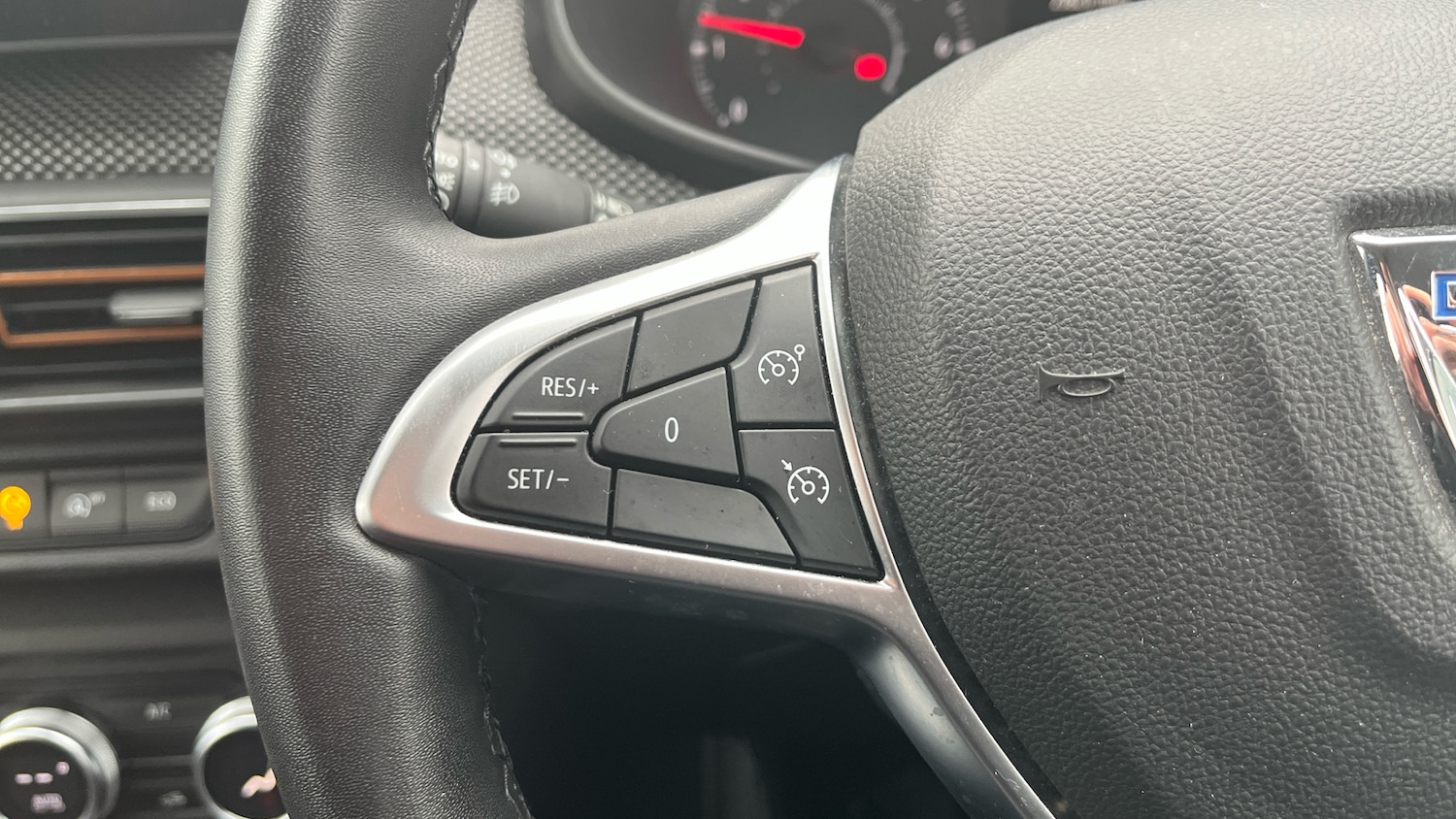 Used Dacia Sandero Stepway 2022 for sale - 76436181: Photo 35