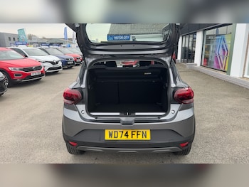 Used Dacia Sandero Stepway 2024 for sale - 76427785: Photo