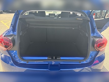 Used Dacia Sandero Stepway 2025 for sale - 78177413: Photo