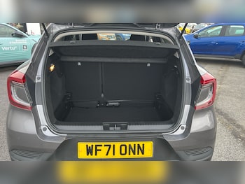 Used Renault Captur 2021 for sale - 76364321: Photo