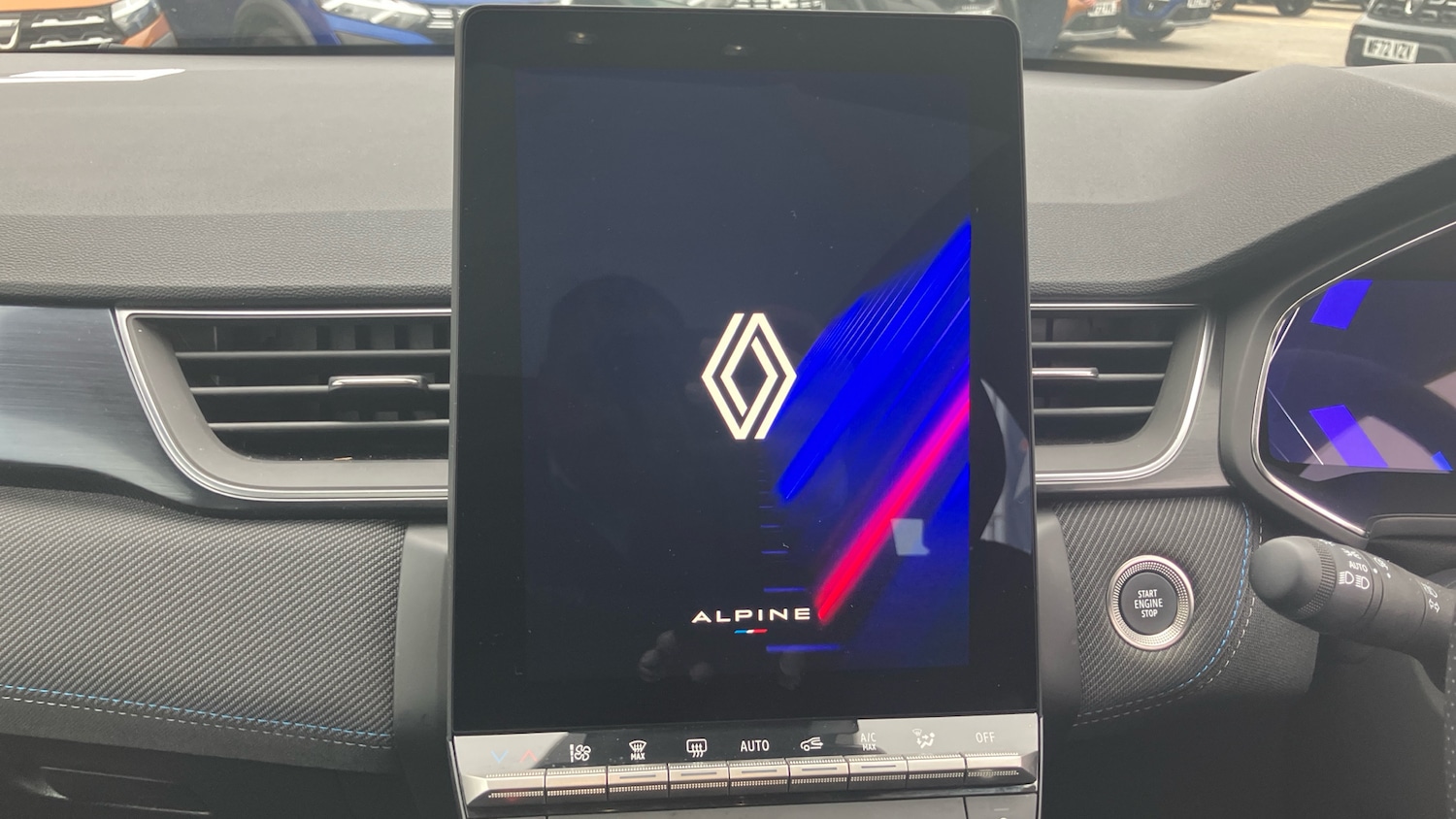 Used Renault Other 2025 for sale - 76255234: Photo 12