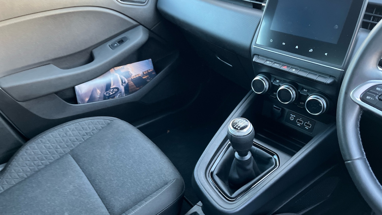 Used Renault Clio 2023 for sale - 76255232: Photo 14