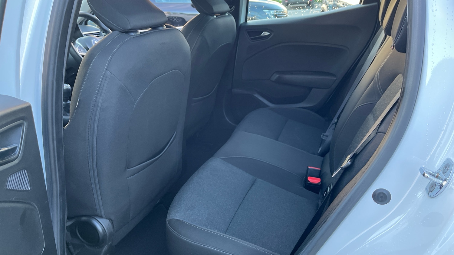 Used Renault Clio 2023 for sale - 76255232: Photo 16