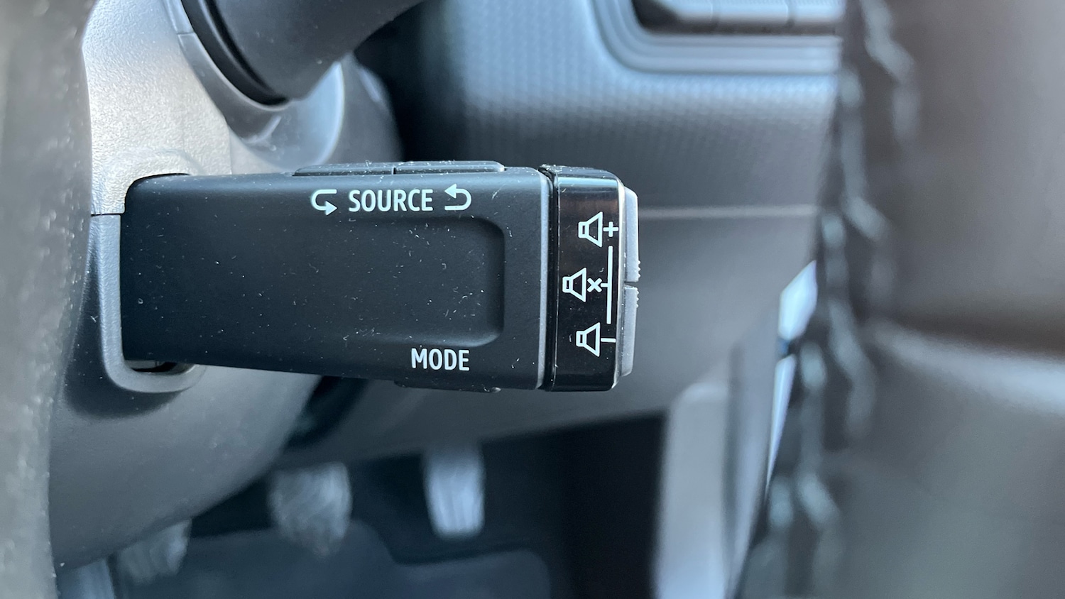 Used Renault Clio 2023 for sale - 76255232: Photo 35