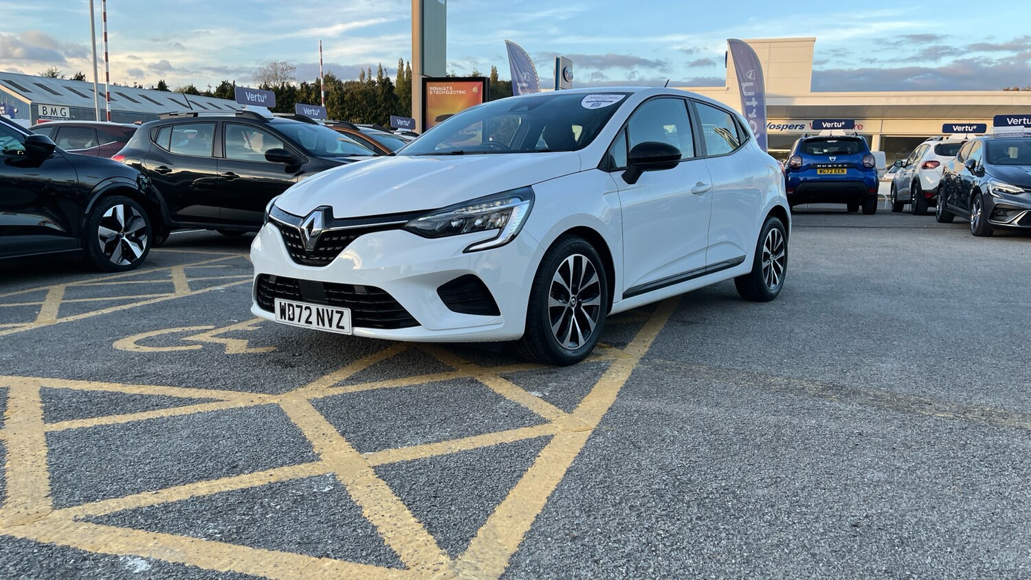 Used Renault Clio 2023 for sale - 76255232: Photo 43