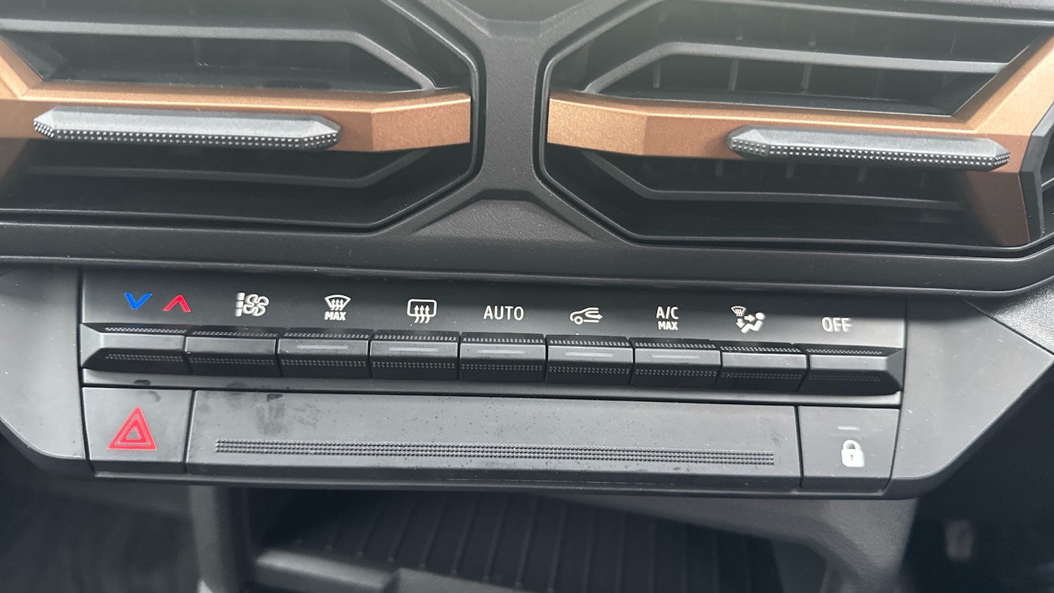 Used Dacia Duster 2025 for sale - 76427789: Photo 34