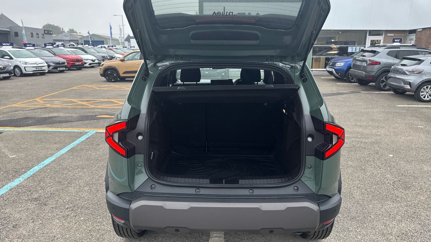 Used Dacia Duster 2025 for sale - 76427789: Photo 4