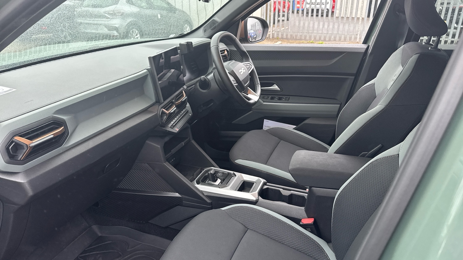 Used Dacia Duster 2025 for sale - 76427789: Photo 9