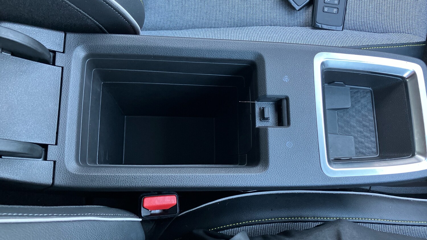 Used Renault Megane E Tech 2022 for sale - 76877812: Photo 48