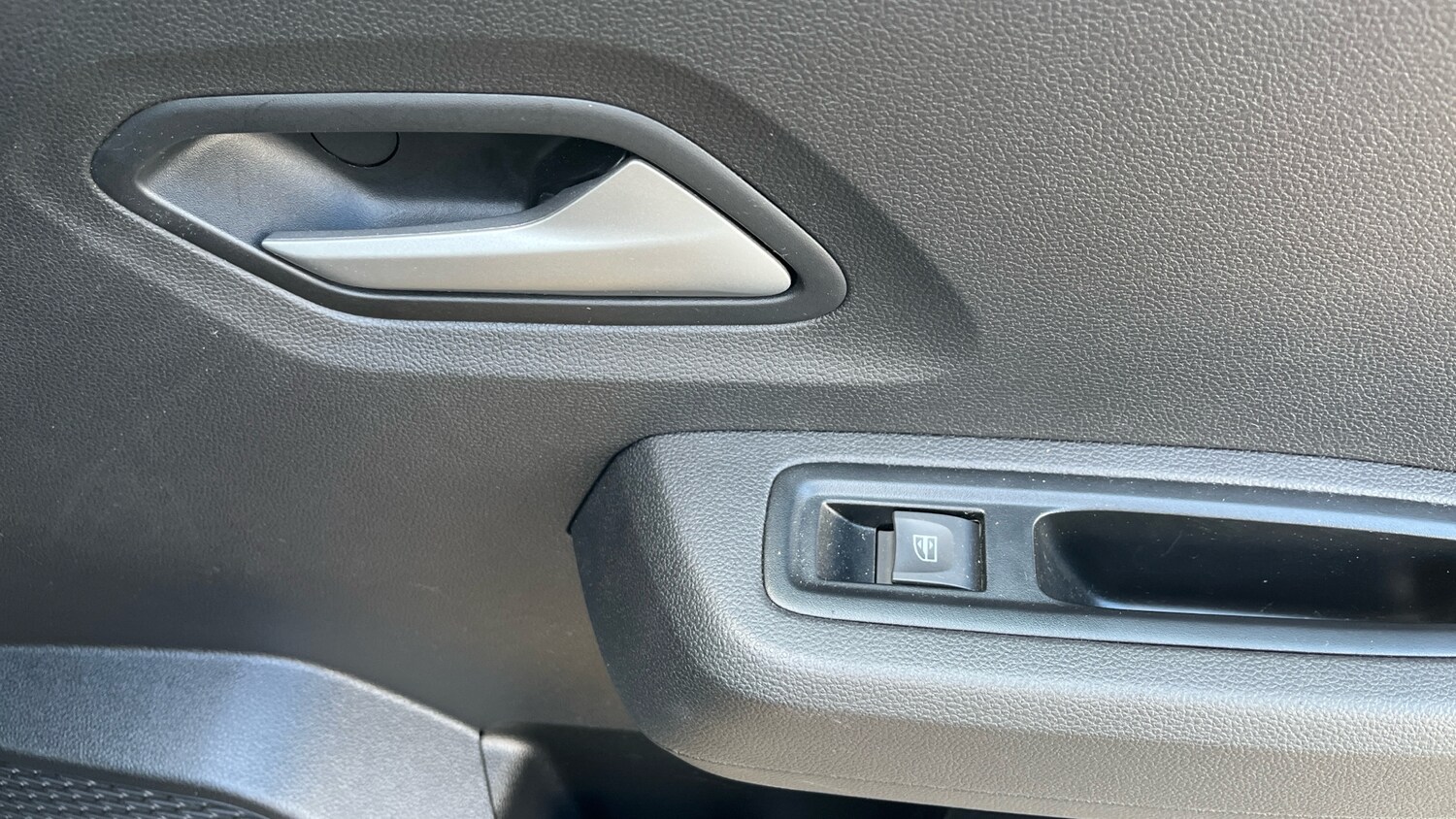 Used Dacia Sandero Stepway 2024 for sale - 76414961: Photo 30