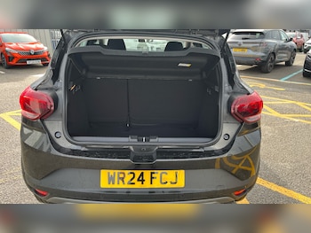 Used Dacia Sandero Stepway 2024 for sale - 76414961: Photo