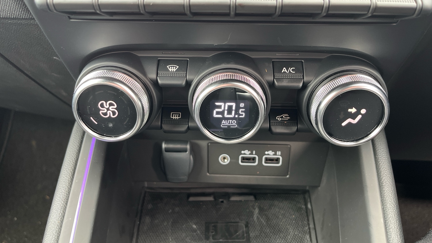 Used Renault Clio 2025 for sale - 76639583: Photo 28