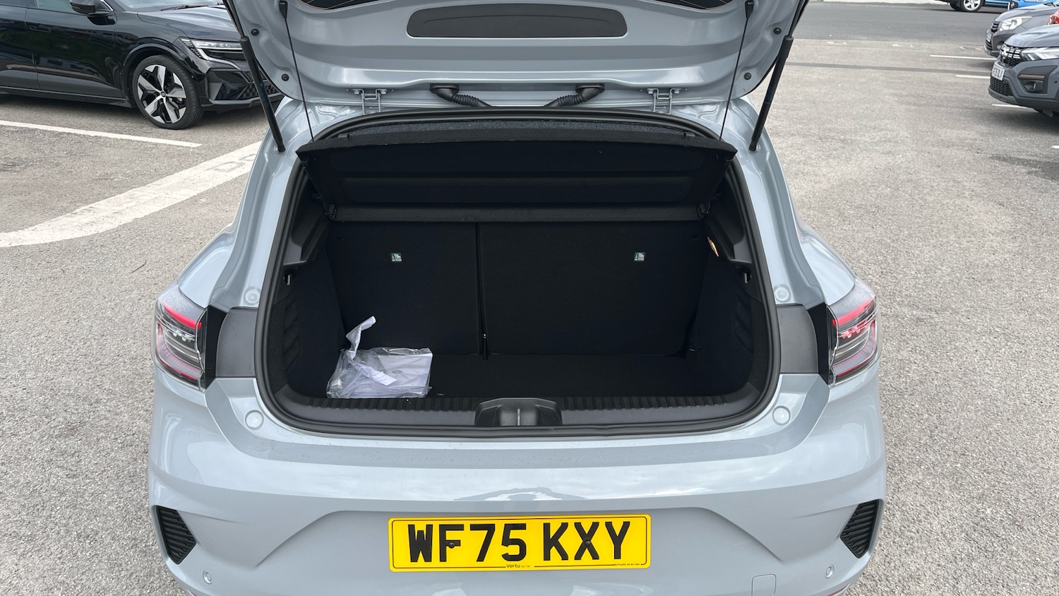 Used Renault Clio 2025 for sale - 76639583: Photo 4