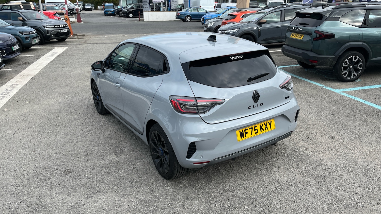 Used Renault Clio 2025 for sale - 76639583: Photo 40