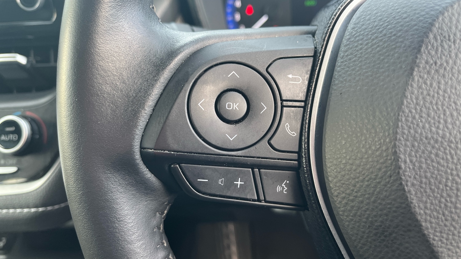 Used Toyota Corolla 2021 for sale - 76948856: Photo 24