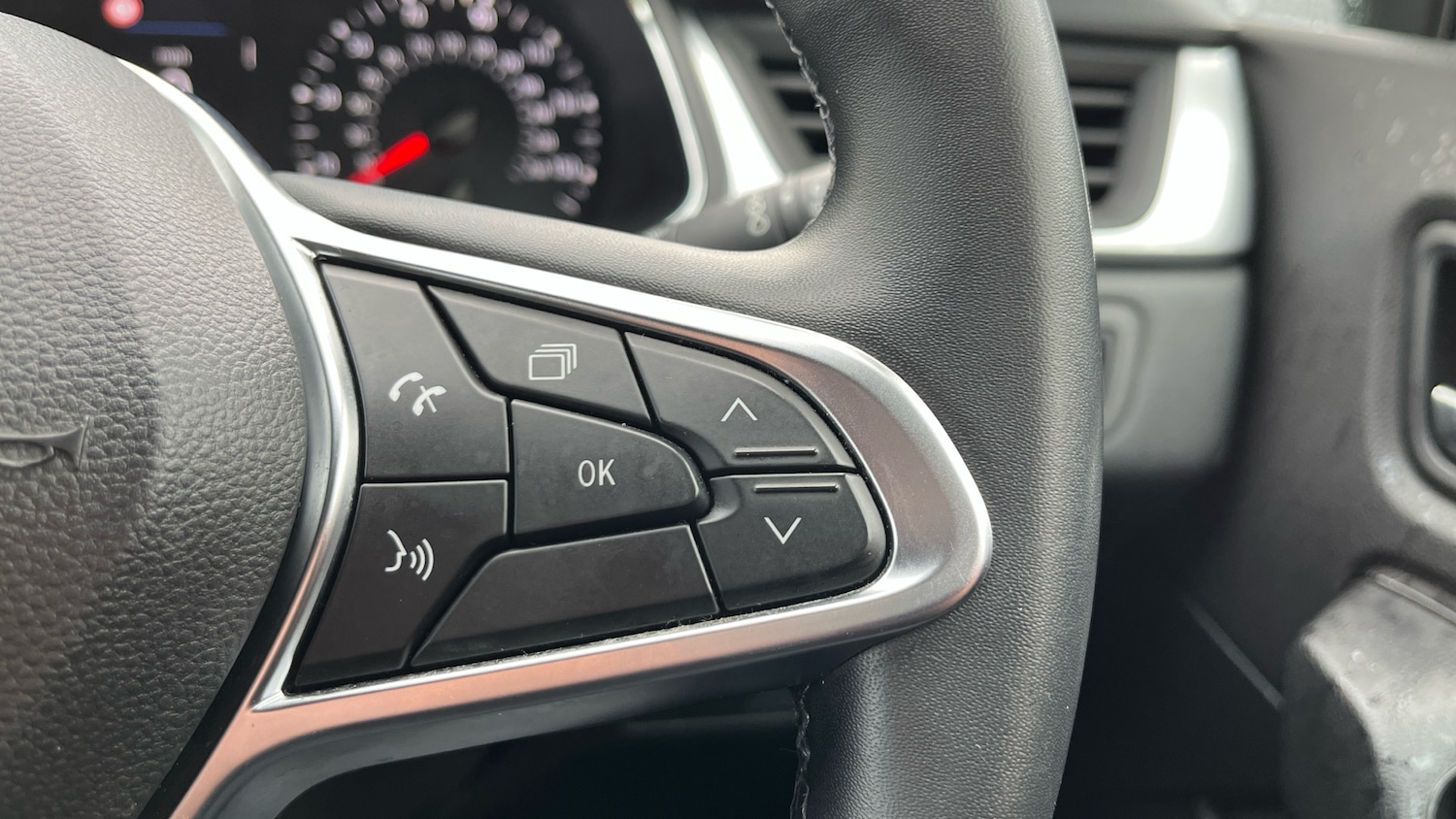 Used Renault Captur 2020 for sale - 76979304: Photo 23