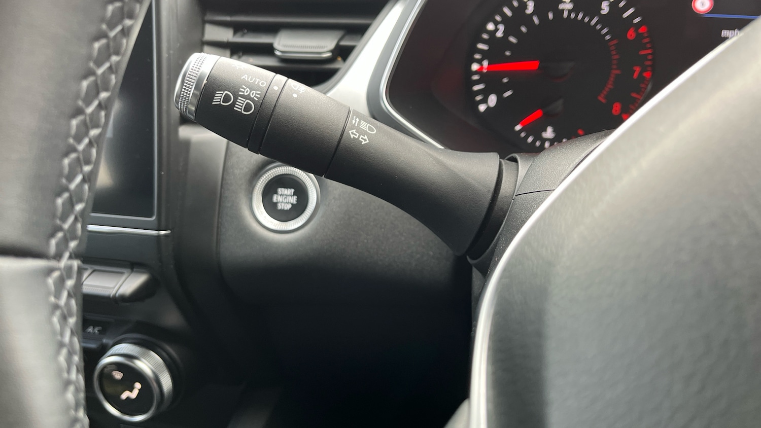 Used Renault Captur 2020 for sale - 76979304: Photo 26