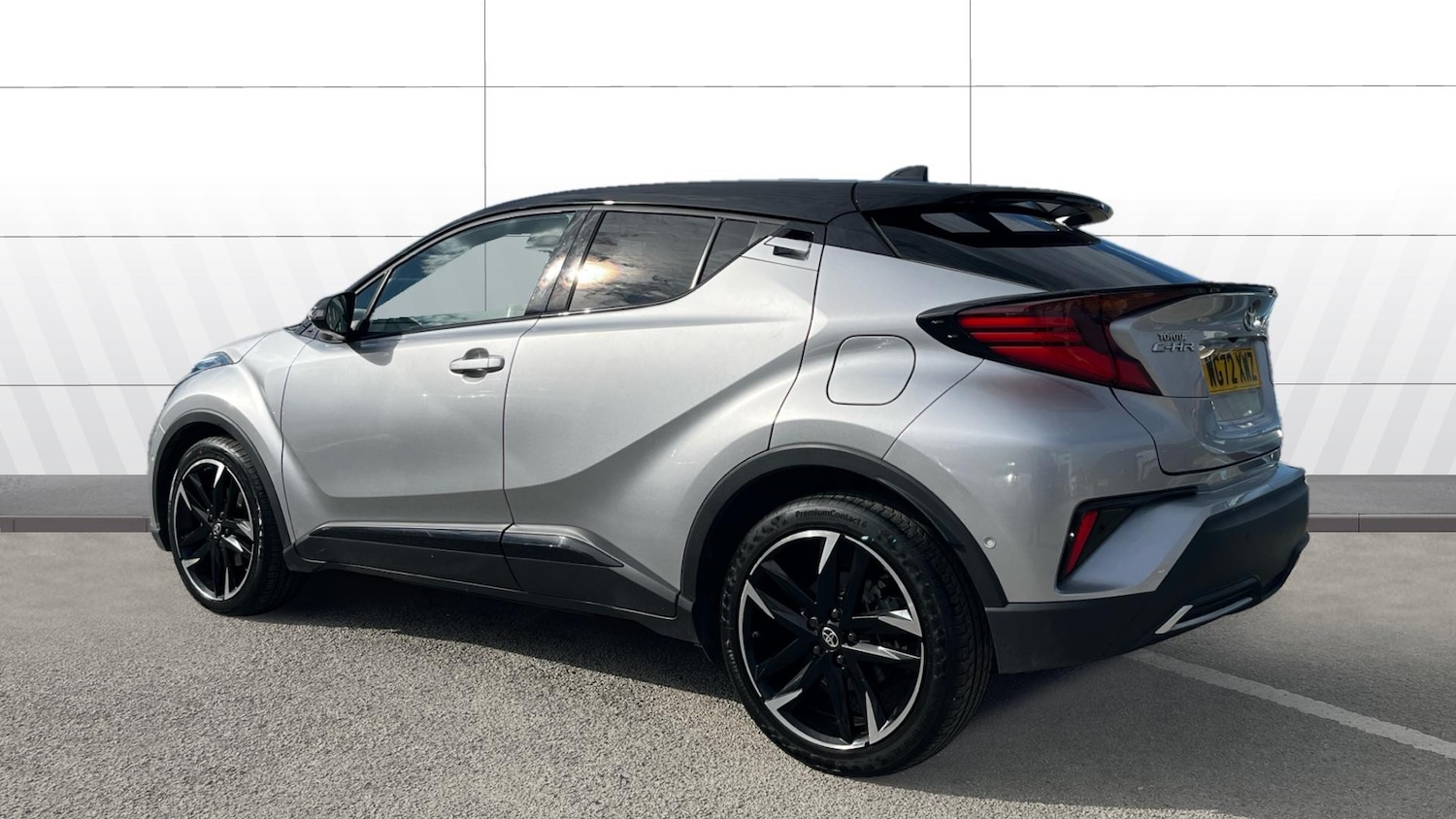 Used Toyota C-HR 2022 for sale - 76006645: Photo 2