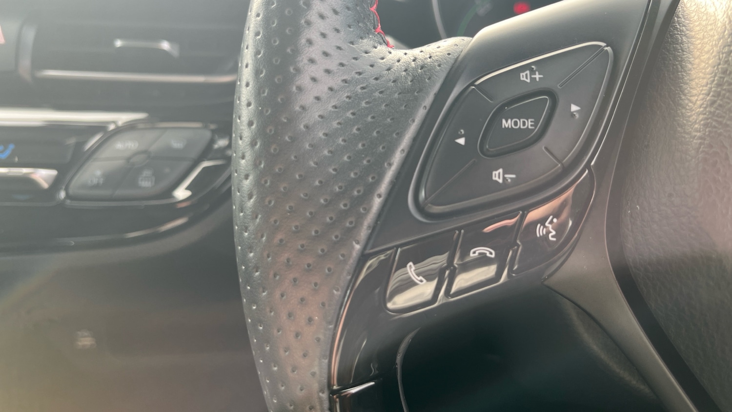 Used Toyota C-HR 2022 for sale - 76006645: Photo 26