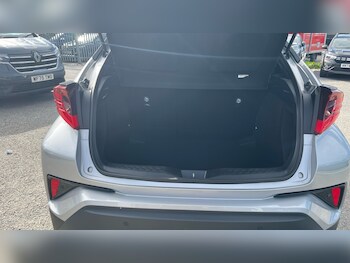 Used Toyota C-HR 2022 for sale - 76006645: Photo 4