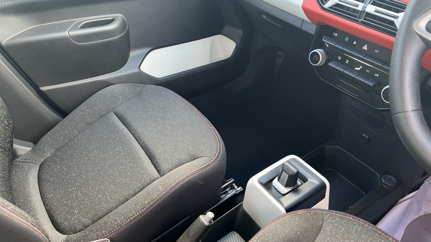 Used Dacia Spring 2025 for sale - 76817383: Photo 14