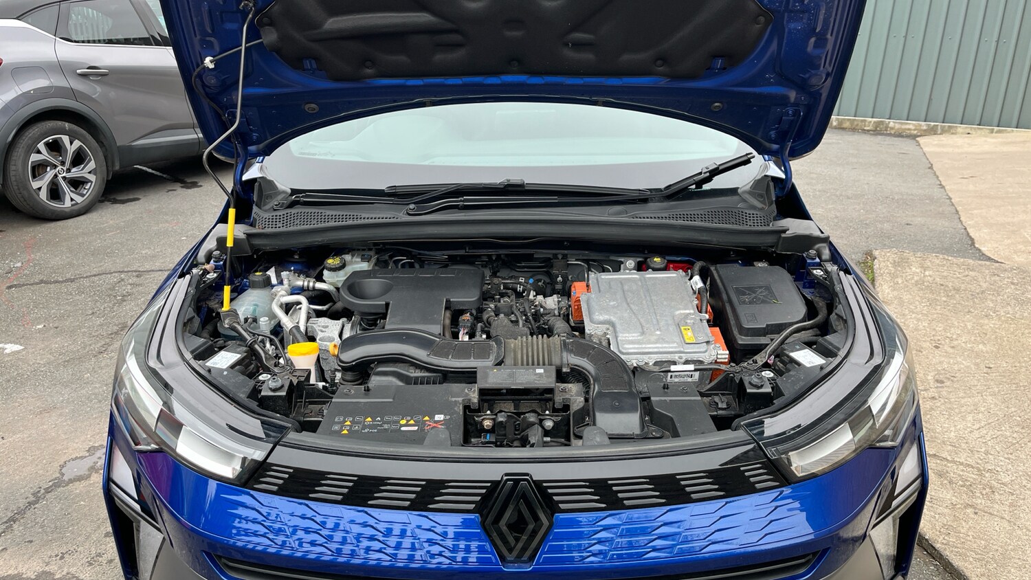 Used Renault Other 2024 for sale - 77946938: Photo 8