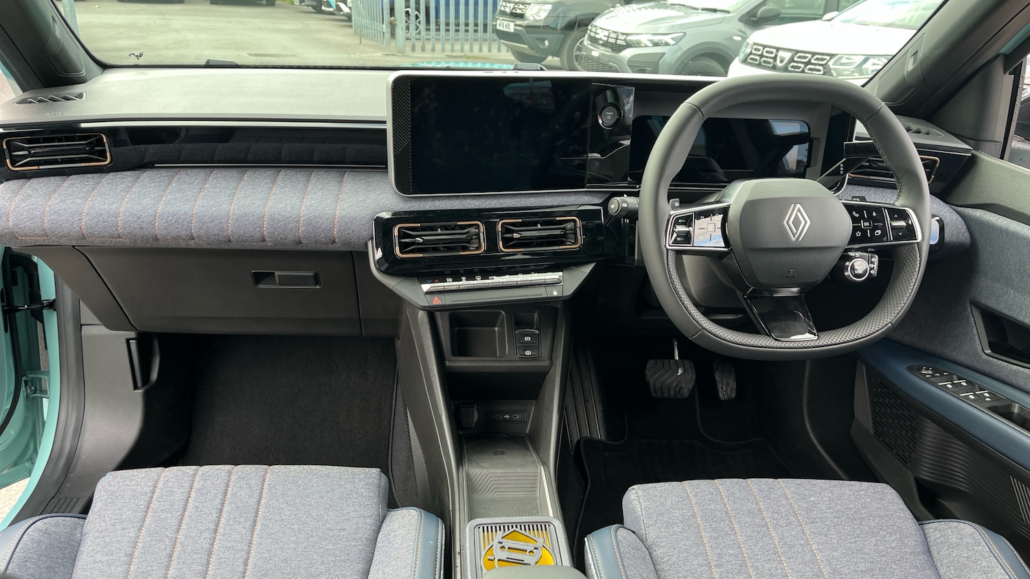 Used Renault 4 2025 for sale - 76639595: Photo 10