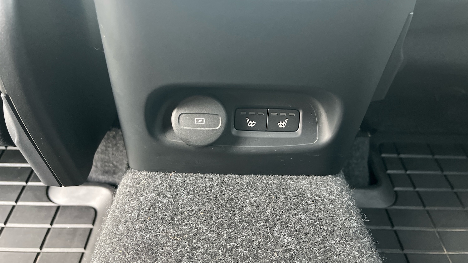 Used Volvo XC40 2021 for sale - 76694145: Photo 26