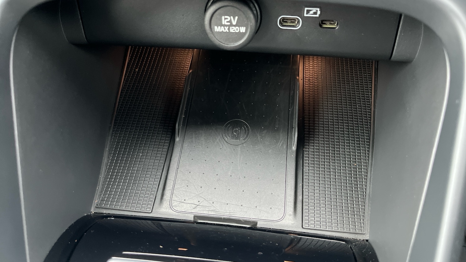 Used Volvo XC40 2021 for sale - 76694145: Photo 39