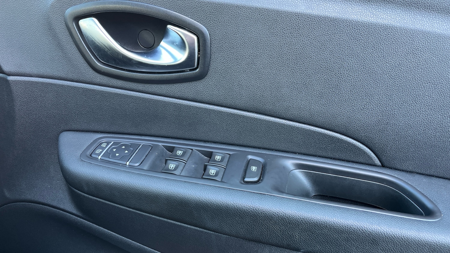 Used Renault Captur 2019 for sale - 76497168: Photo 29