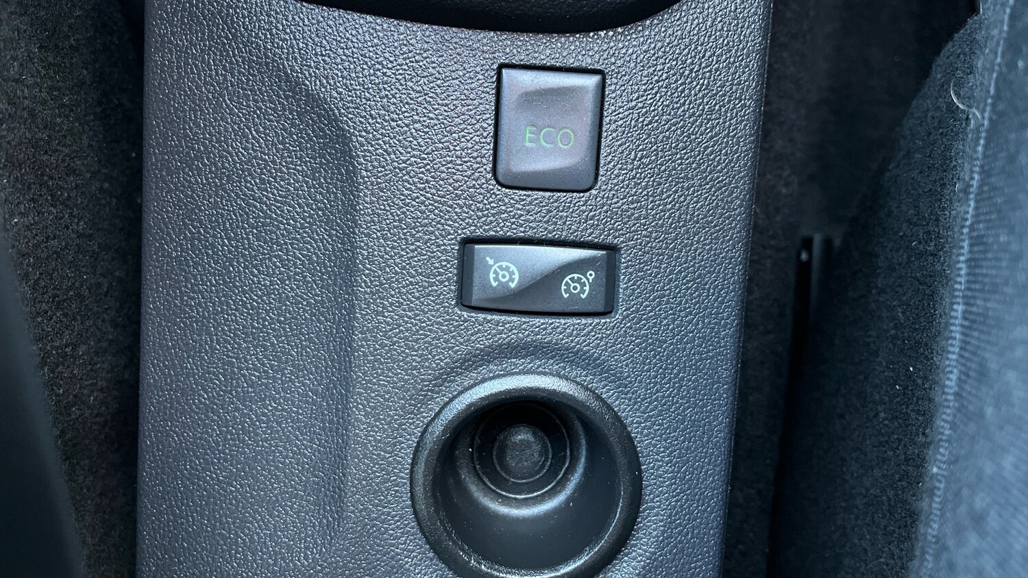 Used Renault Captur 2019 for sale - 76497168: Photo 33