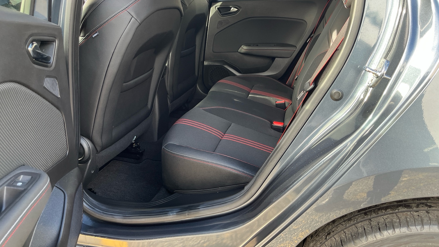 Used Renault Clio 2021 for sale - 76255224: Photo 16