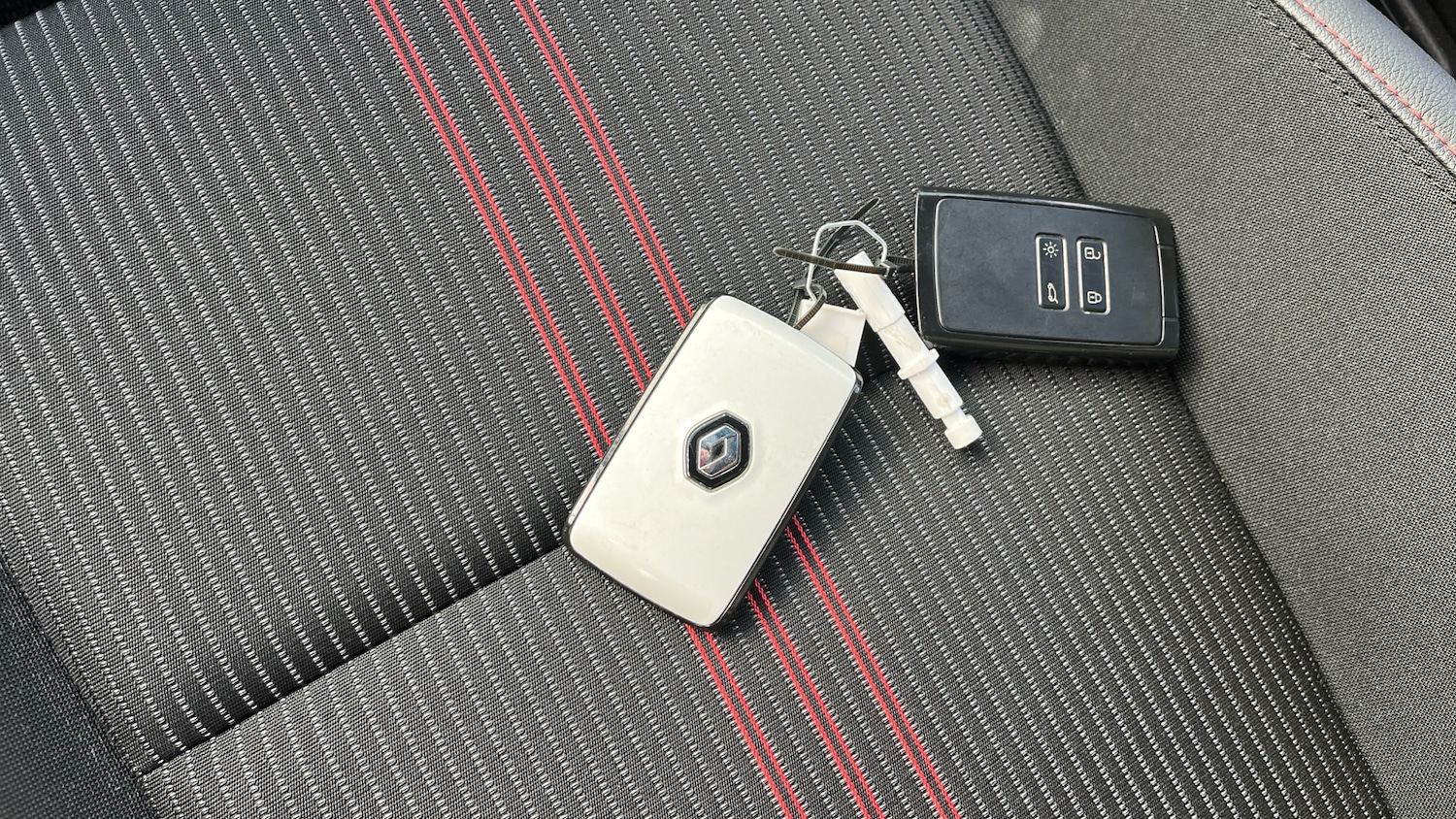 Used Renault Clio 2021 for sale - 76255224: Photo 20