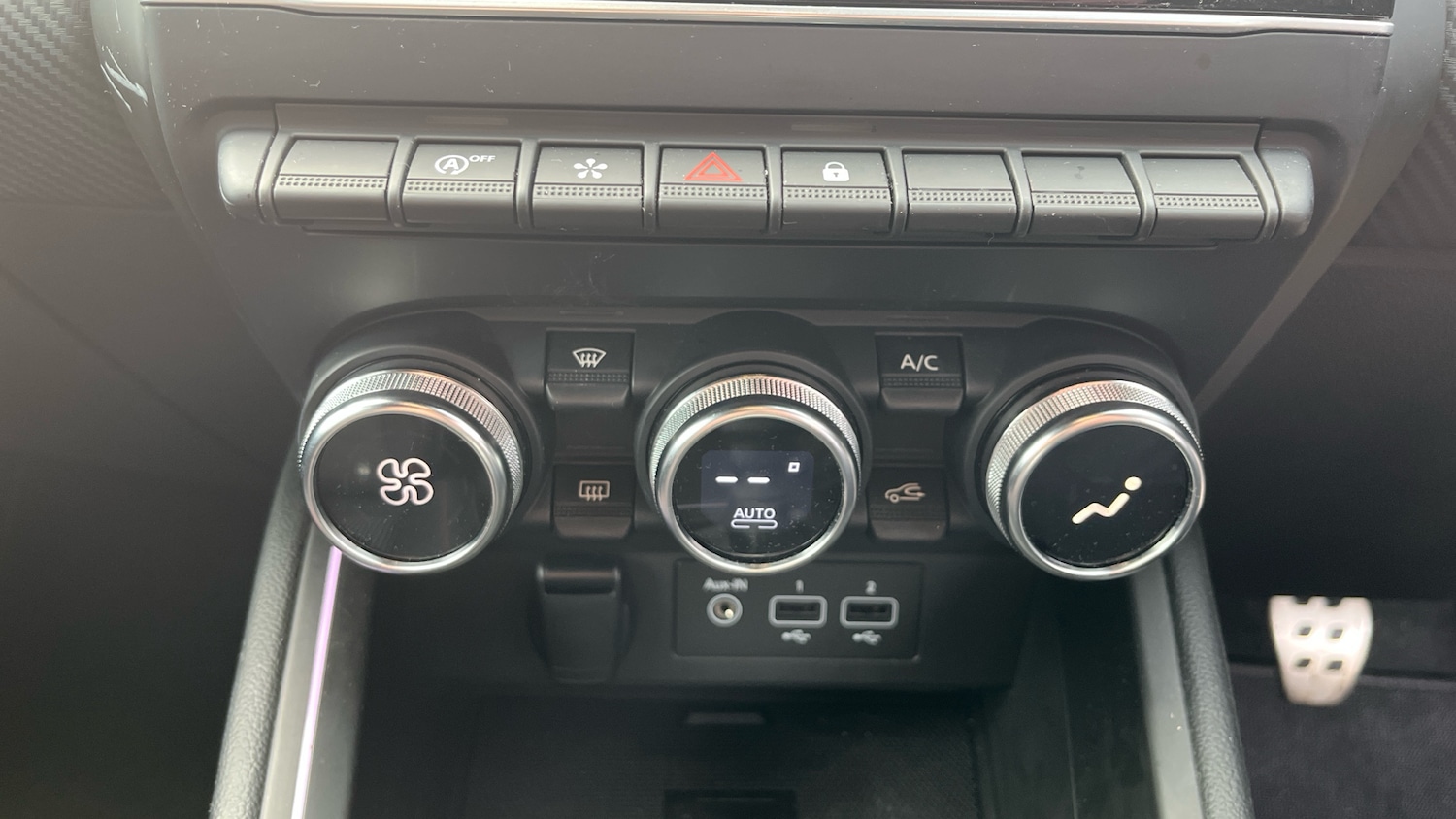 Used Renault Clio 2021 for sale - 76255224: Photo 40