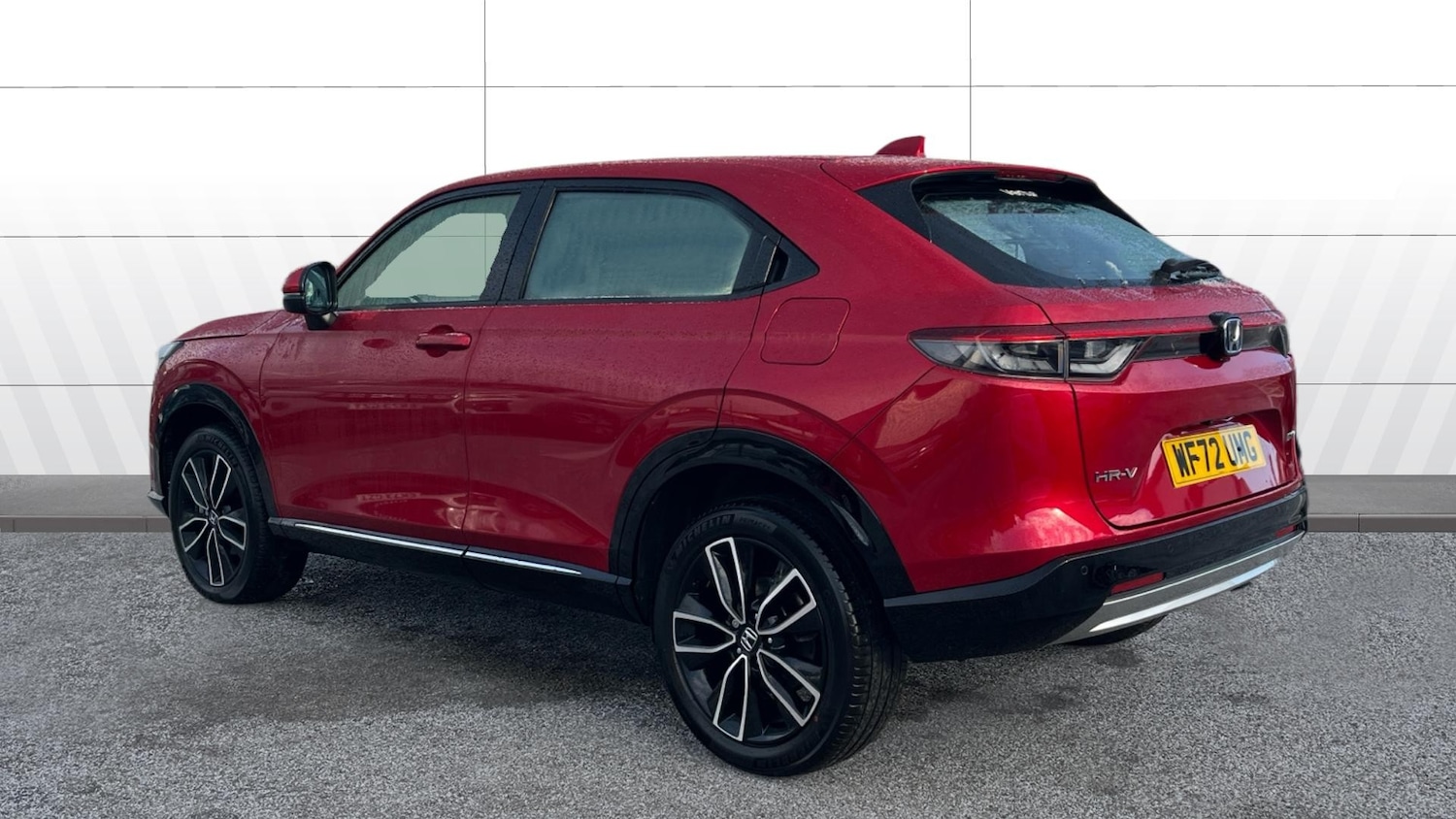 Used Honda HR-V 2023 for sale - 76971832: Photo 2