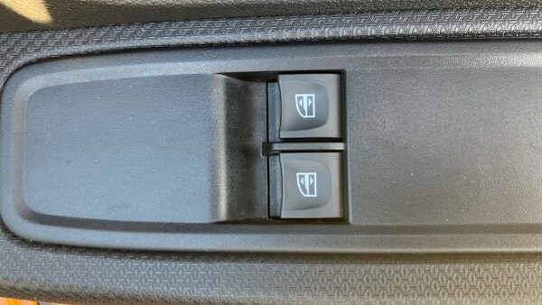 Used Dacia Sandero Stepway 2022 for sale - 75981624: Photo 30
