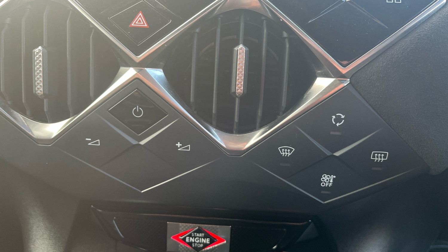 Used DS Automobiles DS 3 2022 for sale - 76859007: Photo 33