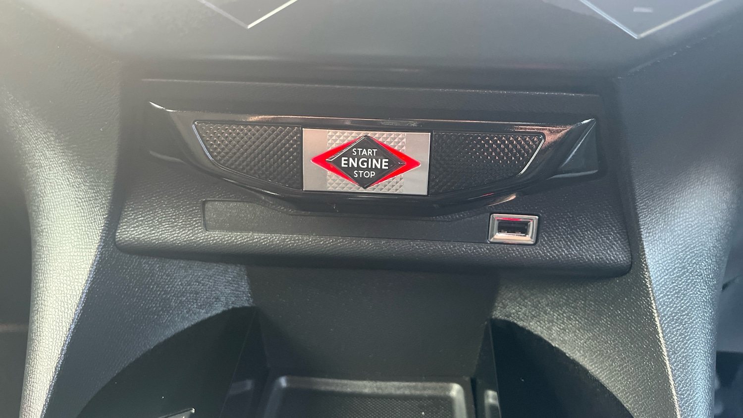 Used DS Automobiles DS 3 2022 for sale - 76859007: Photo 34