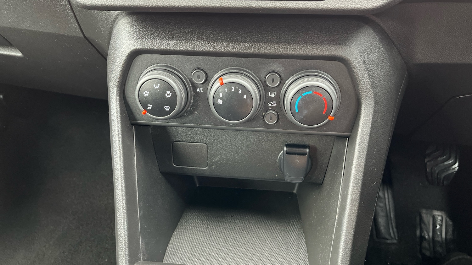 Used Dacia Sandero 2022 for sale - 77492406: Photo 23