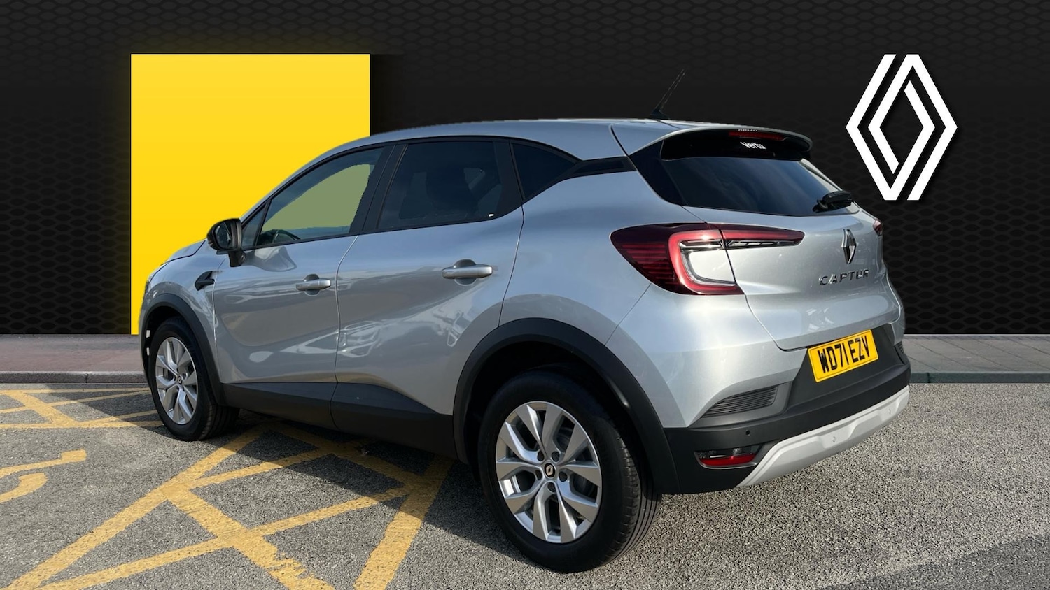 Used Renault Captur 2022 for sale - 76064911: Photo 2