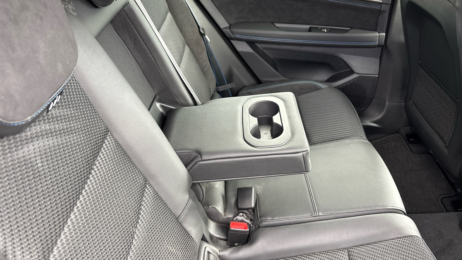 Used Renault Austral 2025 for sale - 76427792: Photo 17