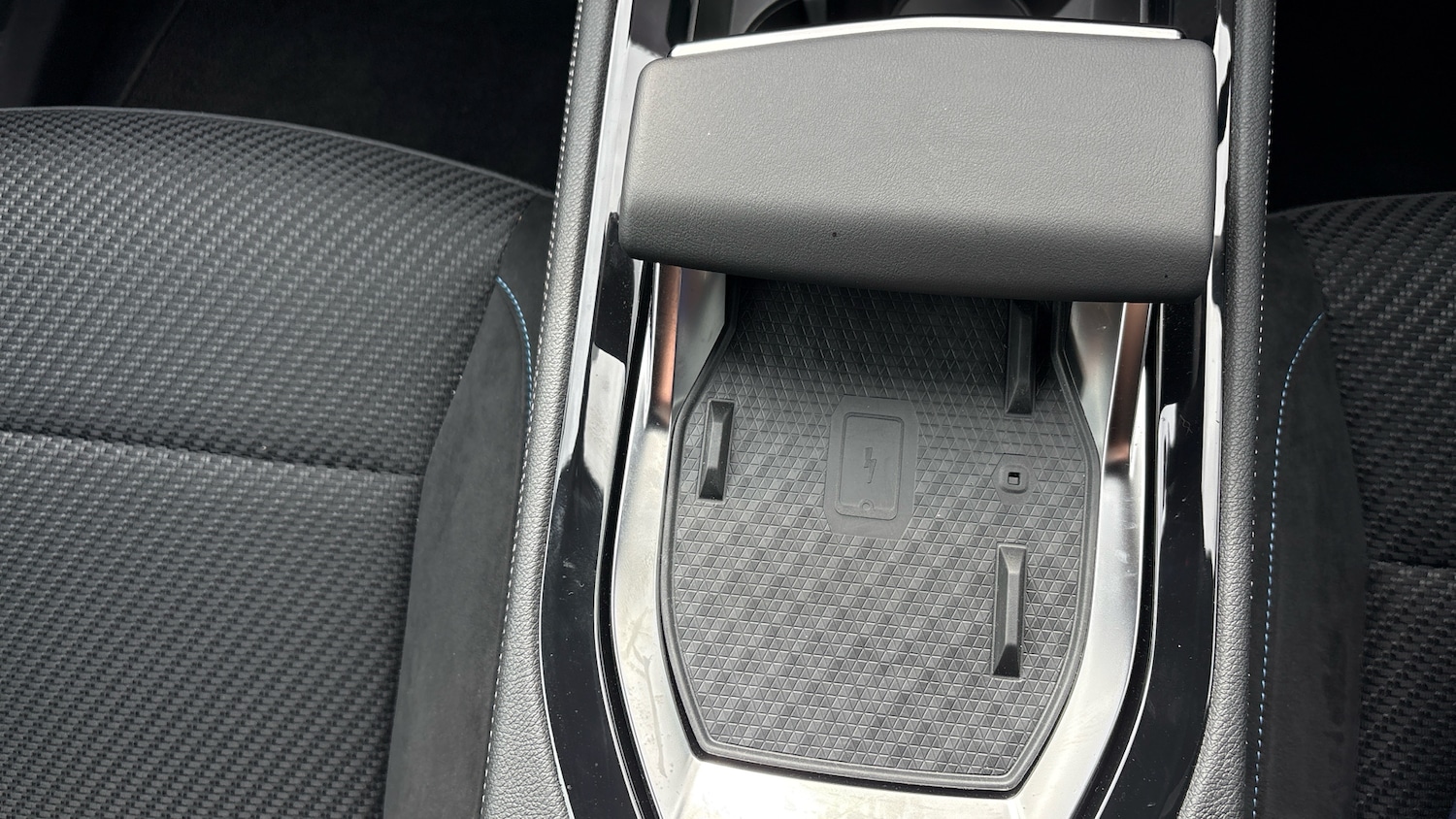 Used Renault Austral 2025 for sale - 76427792: Photo 19